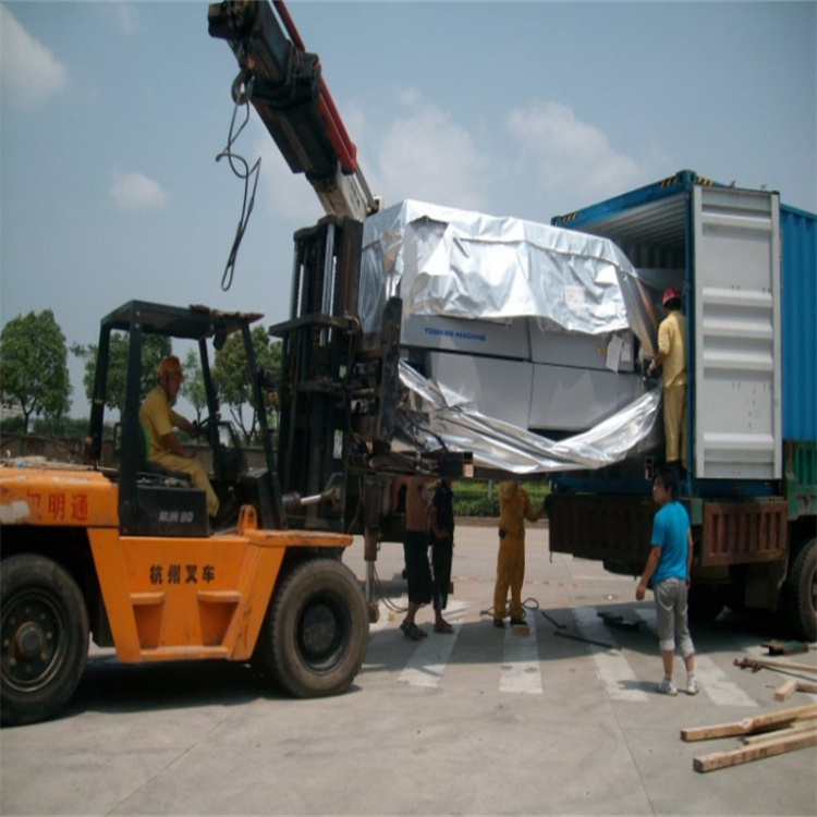 龙文机器吊装移位